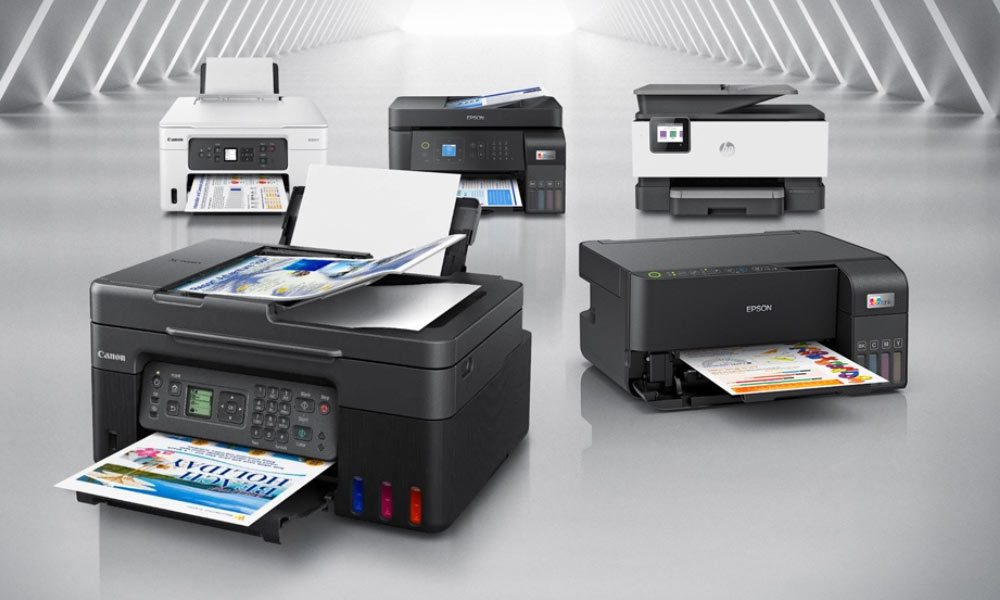 آشنایی با انواع ملزومات اداری شامل لوازم بایگانی، نوشتافزار و تجهیزات رومیزی در محیط کار